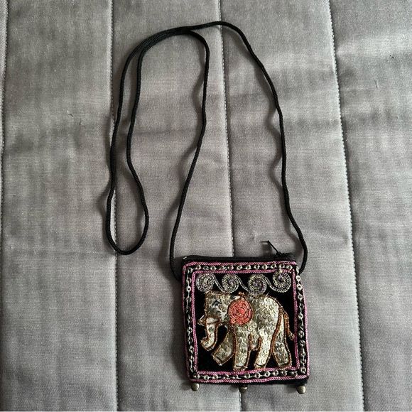 Thai Elephant Card Holder/Coin Purse With Strap - Picture 3 of 5